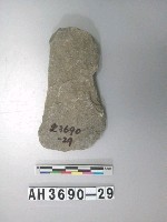 藏品(小型舌刃打製石斧)的圖片